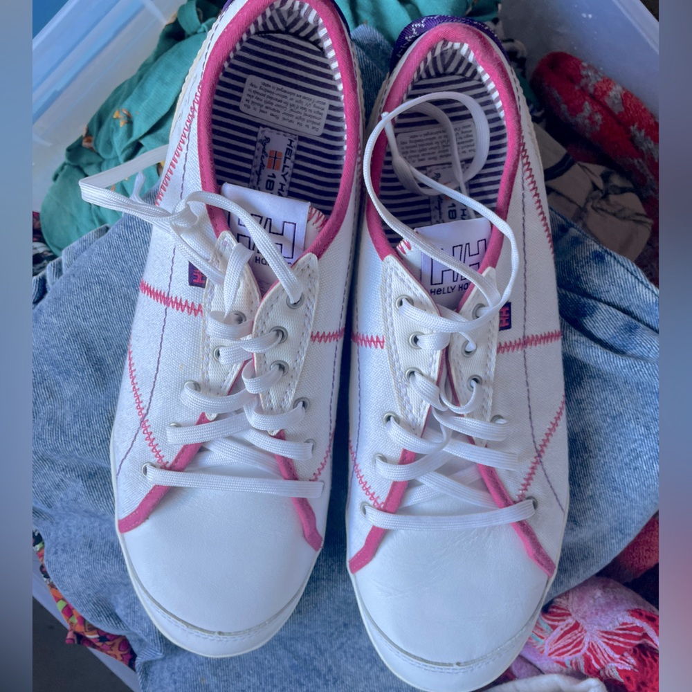 Girly Helly Hansen Sneaks